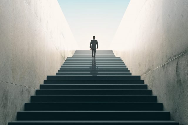 0からの就活。21歳高卒男性がITコンサル営業職内定!