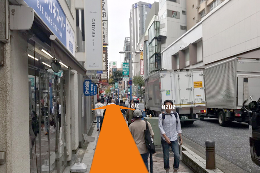 しばらくはそのまま直進します